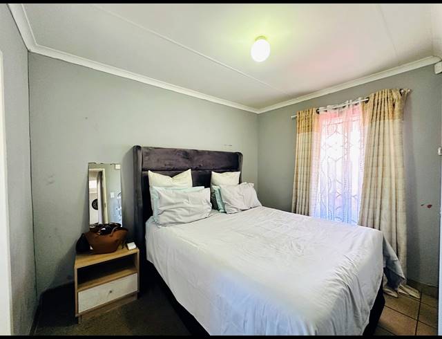 3 BEDROOM HOUSE FOR SALE IN SKY CITY